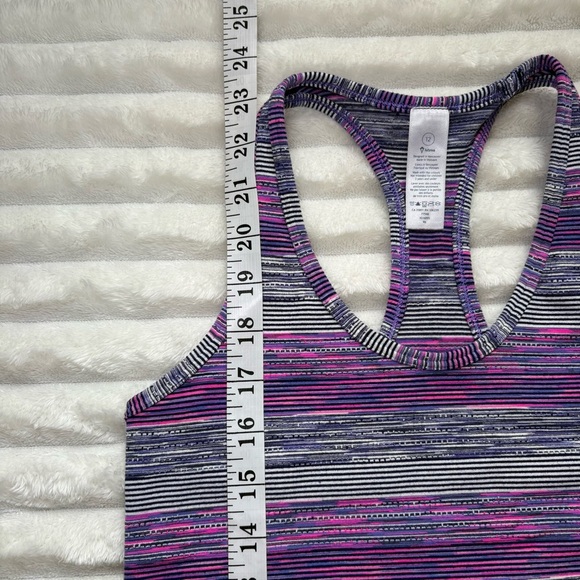 5 for 20$ Ivivva Fitted Sleeveless Racerback Tank Top Pink Stripes Girls Size 12 - Picture 5 of 6